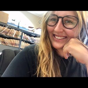 Meet your Posher, Kelly